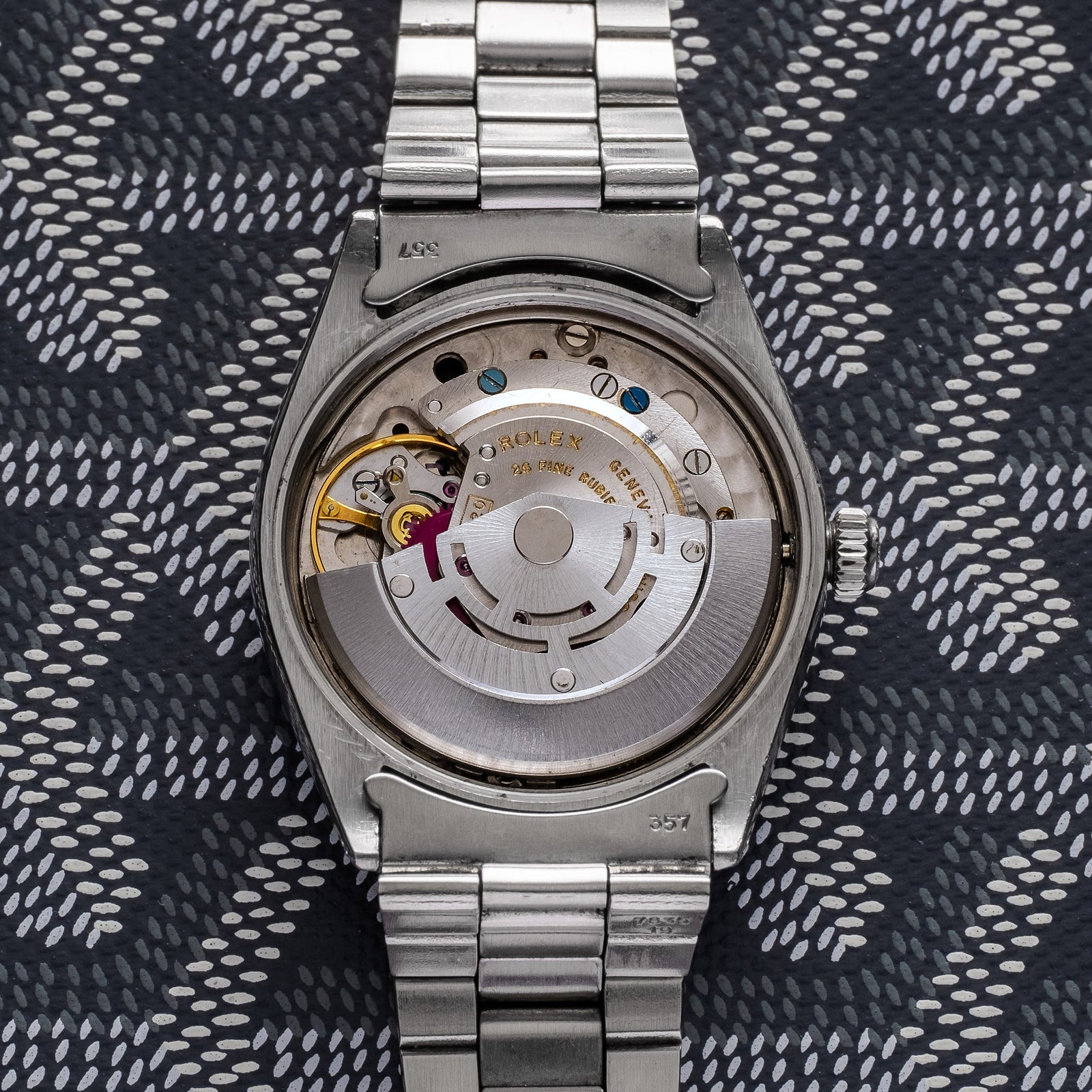 The steel Explorer ref. 5500 – Corrado Mattarelli