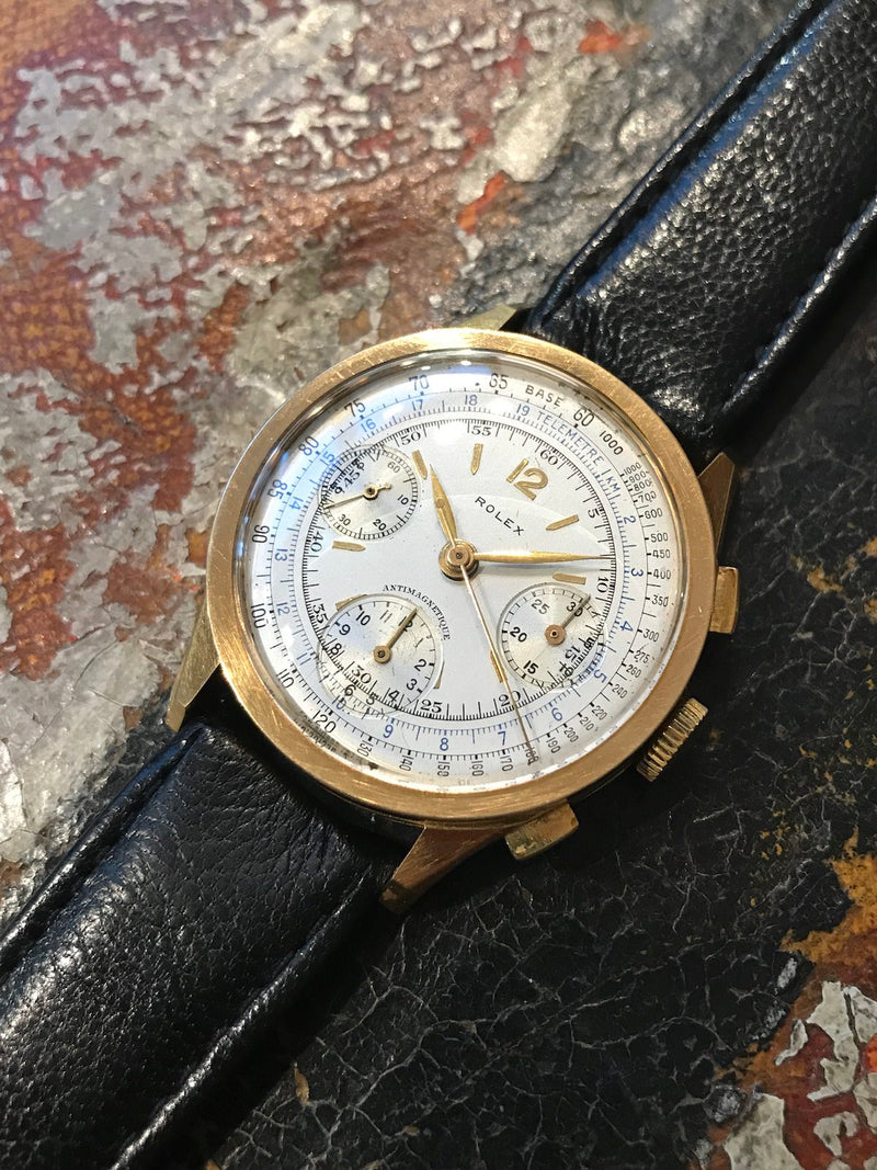 The yellow gold Antimagnetique Chronograph ref. 3330